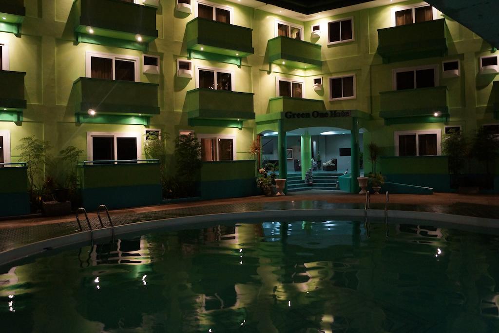Green One Hotel マクタン エクステリア 写真